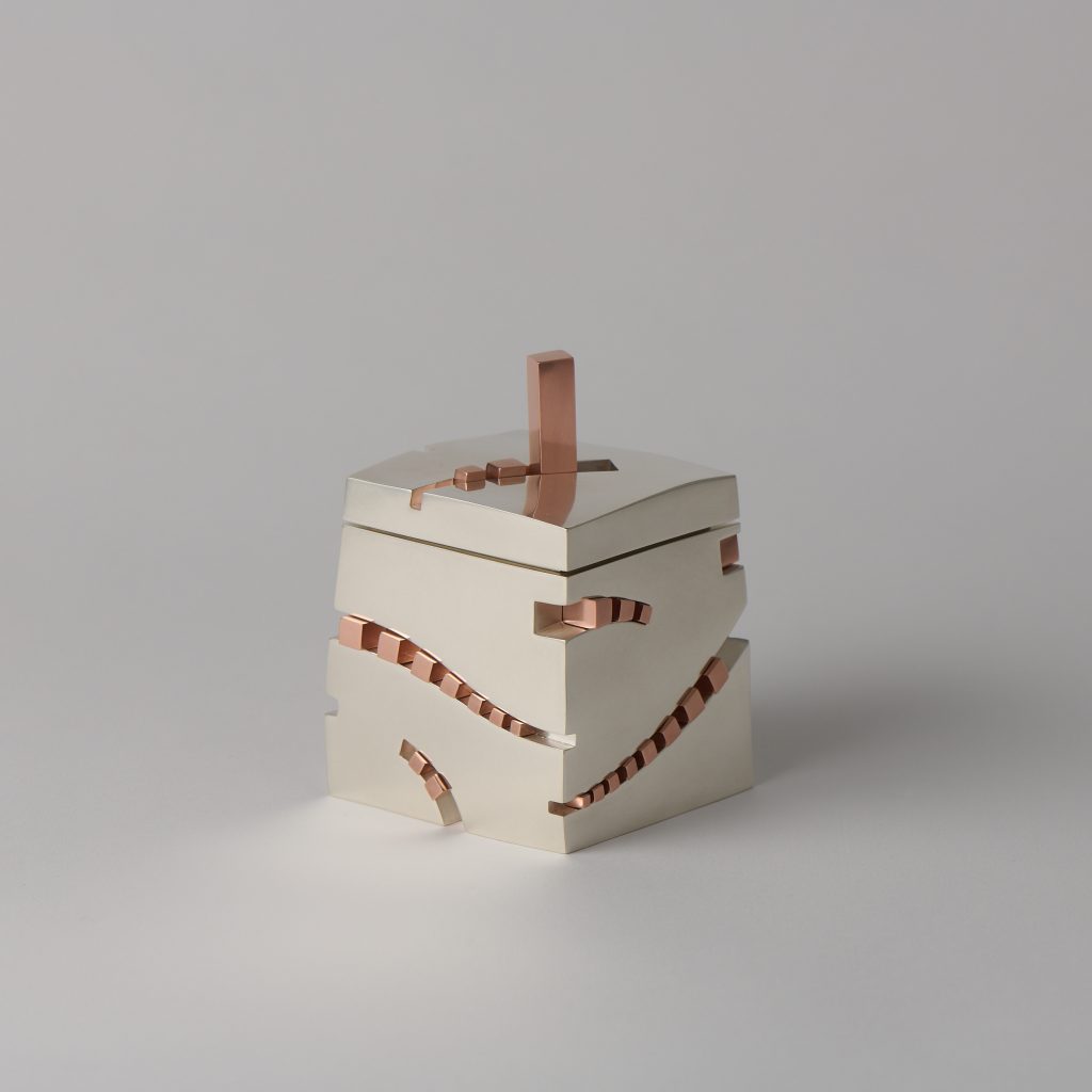 Radiant Pavilion – Caddy X 10: the container, the spoon, and the